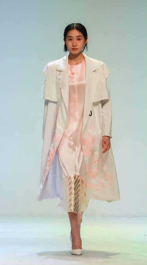 2022東華大學(xué)服裝與藝術(shù)設(shè)計學(xué)院研究生畢業(yè)作品發(fā)布 創(chuàng)意新生，時尚力量